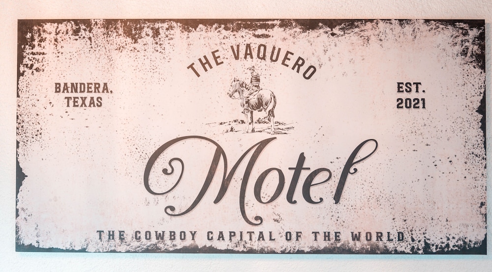 The Vaquero Motel - photo 3