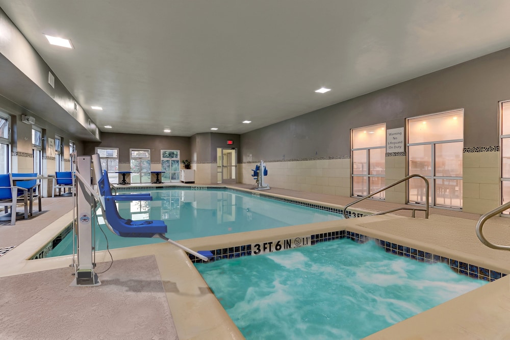 Holiday Inn Express Hotel & Suites Weatherford by IHG - photo 47