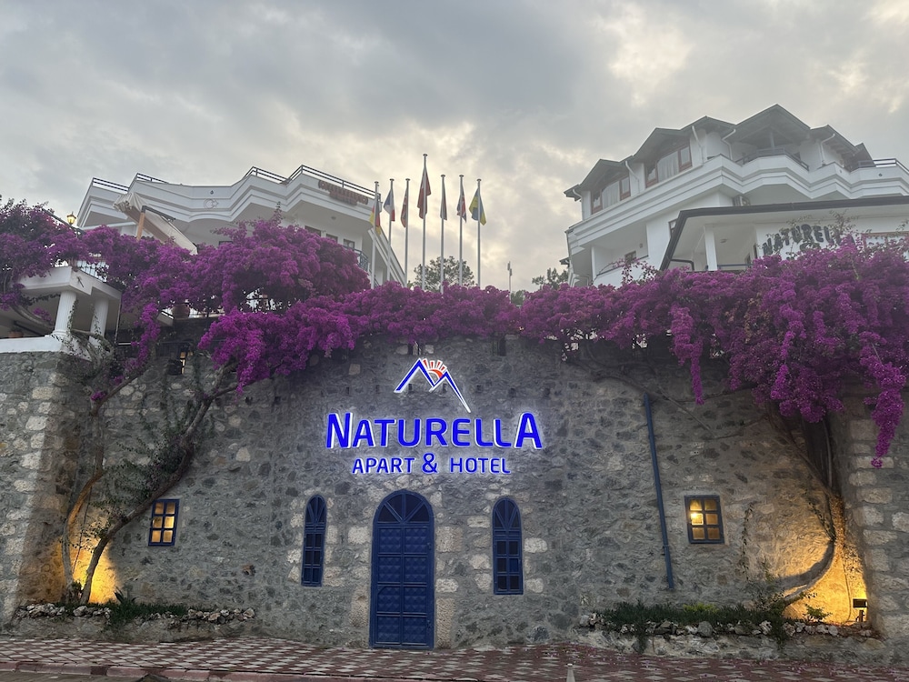 Naturella Hotel & Apart