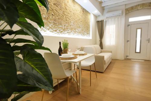 Caba's Apartment Best Vacation Ever — 4-Star Luxury Hotel in Cagliari, Italy