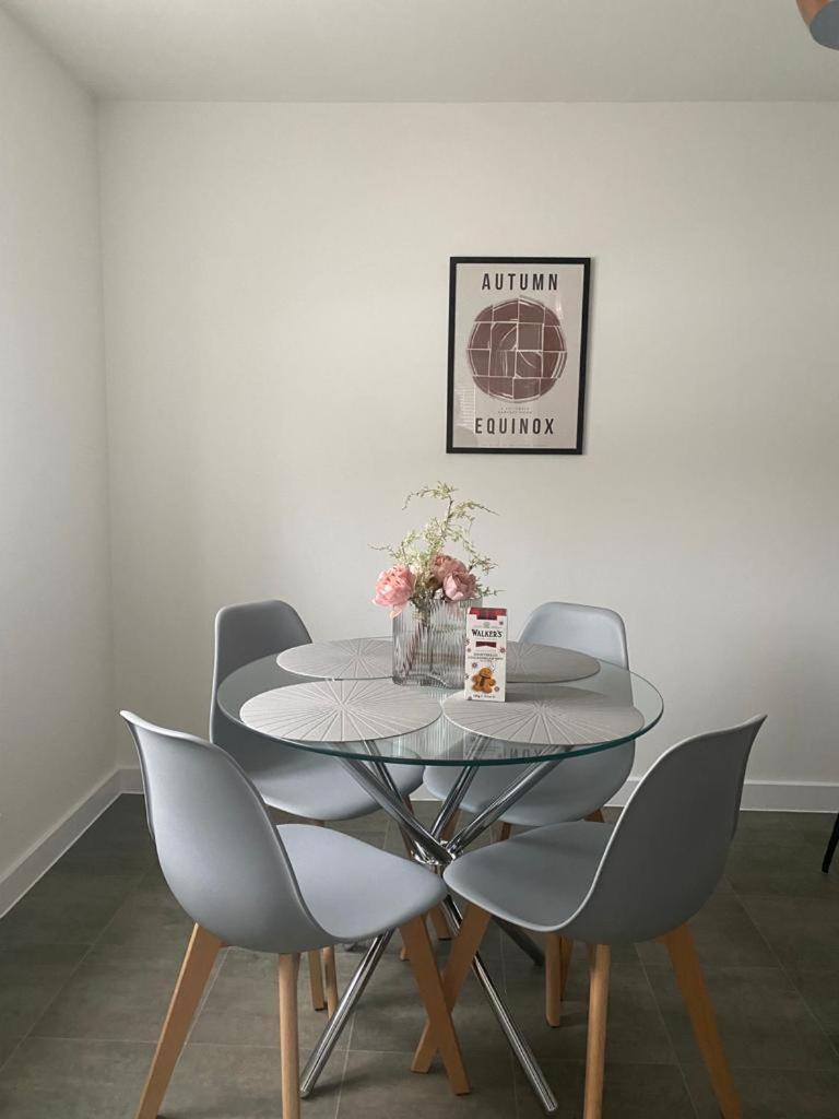 Henry Blythe Gardens in Thame, United Kingdom