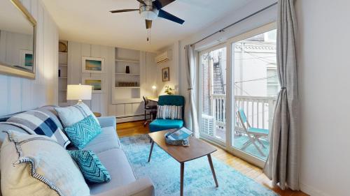 Cozy 1 bed 1 bath in Brookline Village — 4-Star Luxury Hotel in Brookline, United States