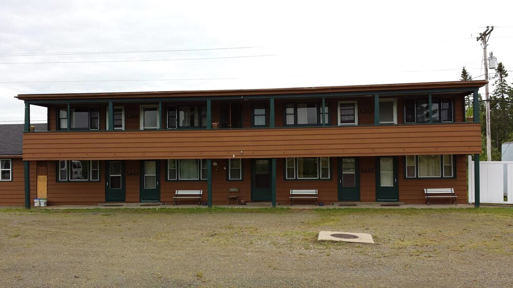 Bear Paw Inn - photo 21