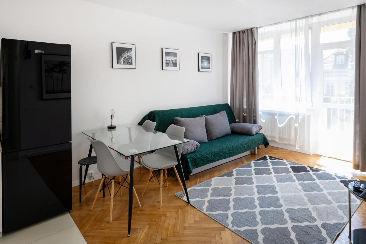 Corazziego Plac Bankowy Apartment — 4-Star Luxury Hotel in Warsaw, Poland