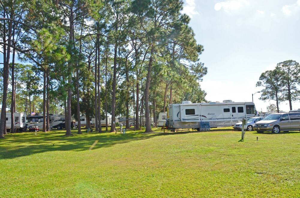Southern Palms Park Model 4 - photo 17