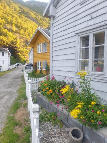 Kvammehuset på Gamle Lærdalsøyri in Laerdalsoyri, Norway