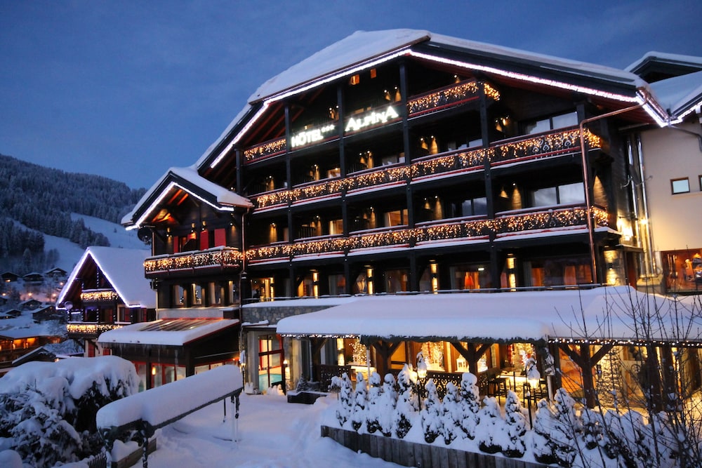 Hôtel Alpina - carbon neutral hotel in Les Gets