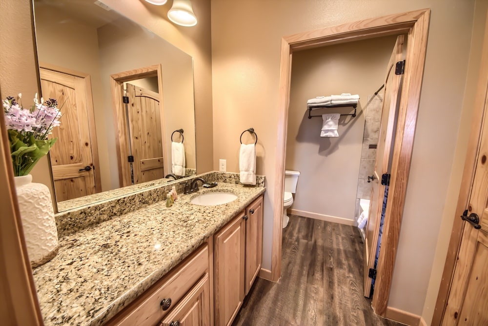 Old Mills Resort OM A13 3 Bedroom Condo by RedAwning - photo 13