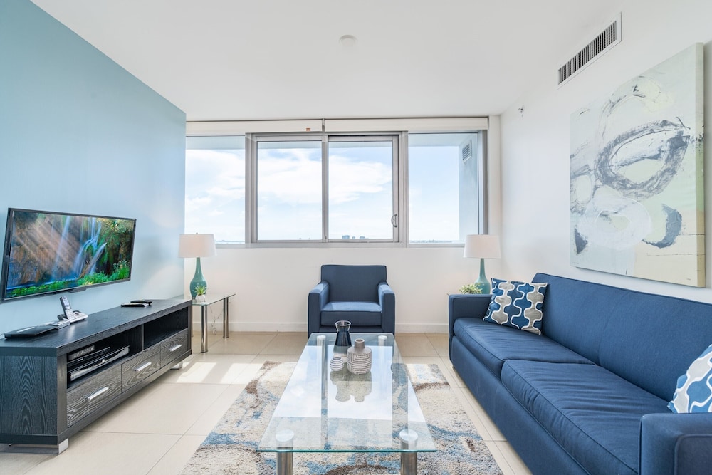 Churchill Suites Monte Carlo Miami Beach - photo 94