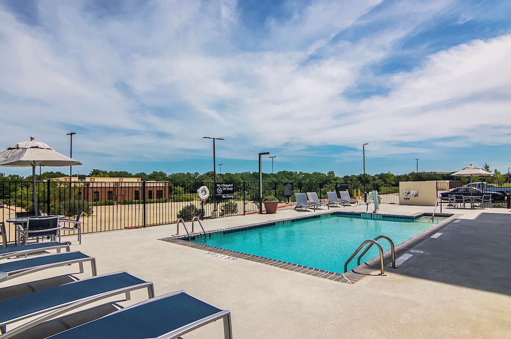 Hampton Inn & Suites Dallas Richardson - photo 29
