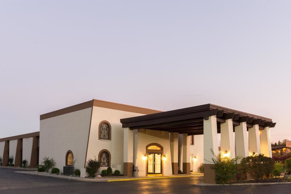 Howard Johnson - photo 22