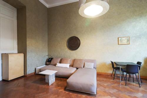 Central Tbilisi Modern 1BR Apt By Wehost