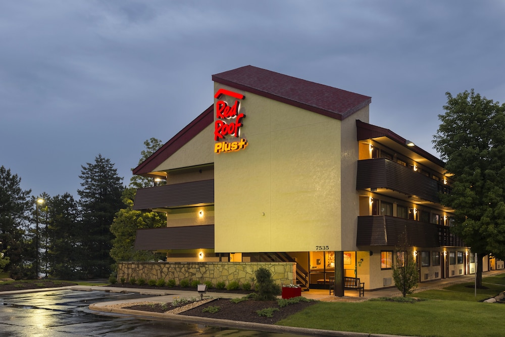Red Roof Inn PLUS Chicago Willowbrook - photo 37