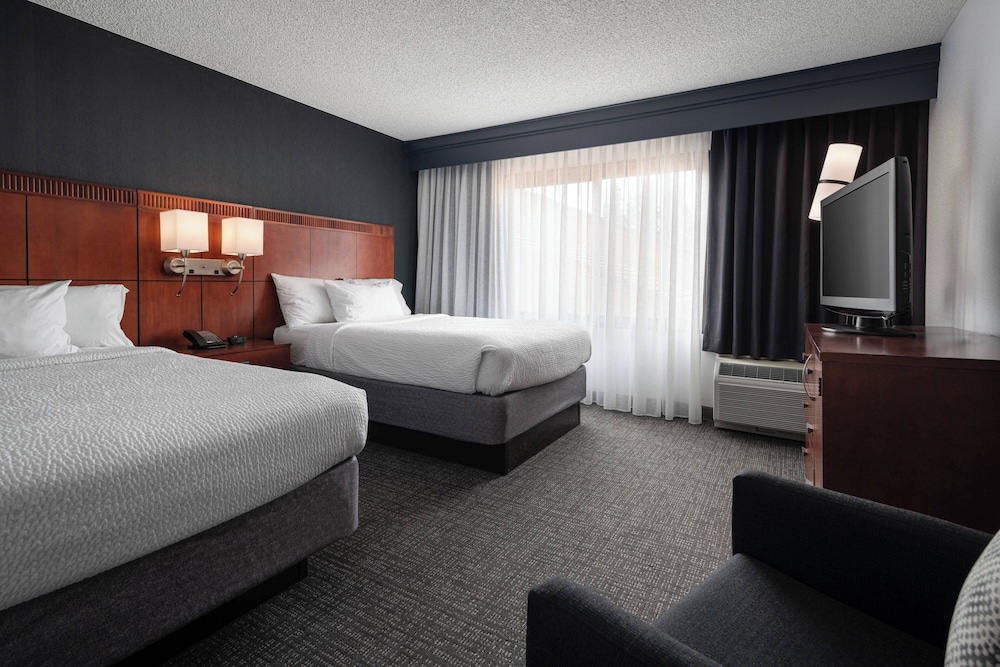 Courtyard by Marriott Pleasanton - photo 9