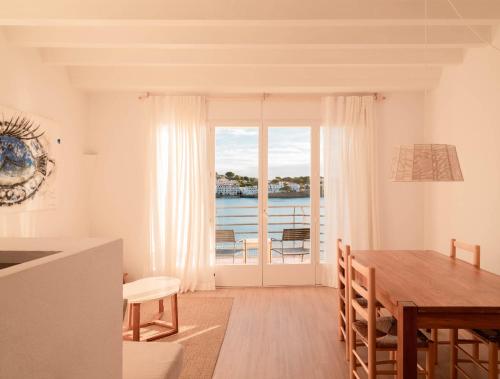 Habitatges Turistics Riba Pitxot Norai — Cadaques