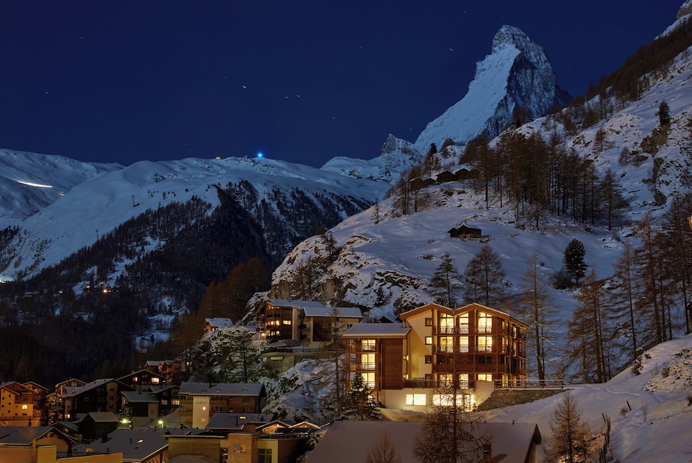 La Vue Zermatt Luxury Living Appartements — 5-Star Luxury Hotel in Zermatt, Switzerland