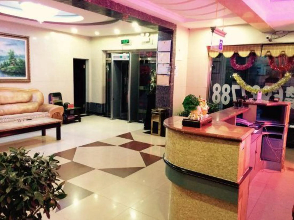 TianShan Hotel - last minute hotel in Hami