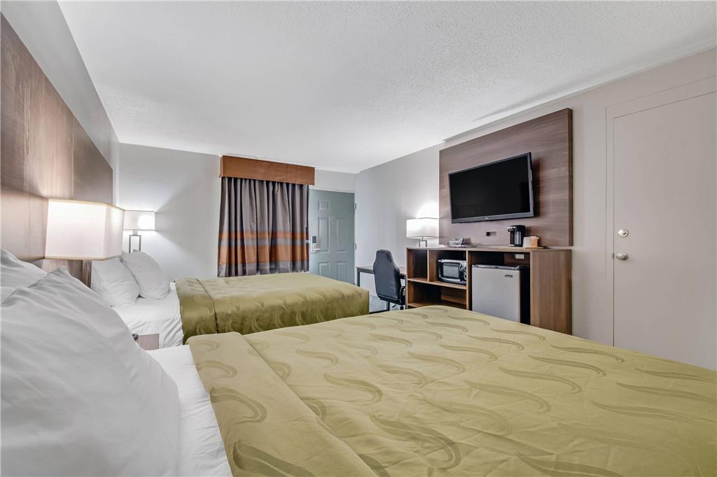 Quality Inn Dalton East - photo 18