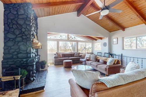 Arosa Pines in Crestline, United States