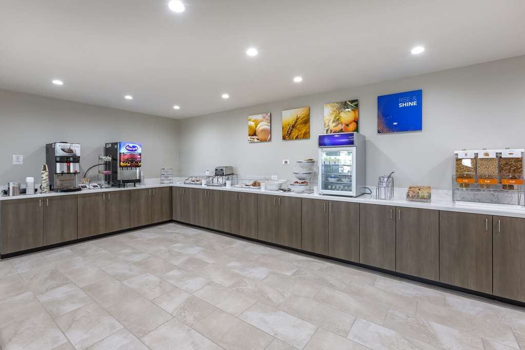 Comfort Suites Scottsdale Talking Stick Entertainment District - photo 25