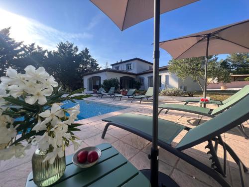Douce Provence - last minute hotel in Saint-Paul-En-Foret