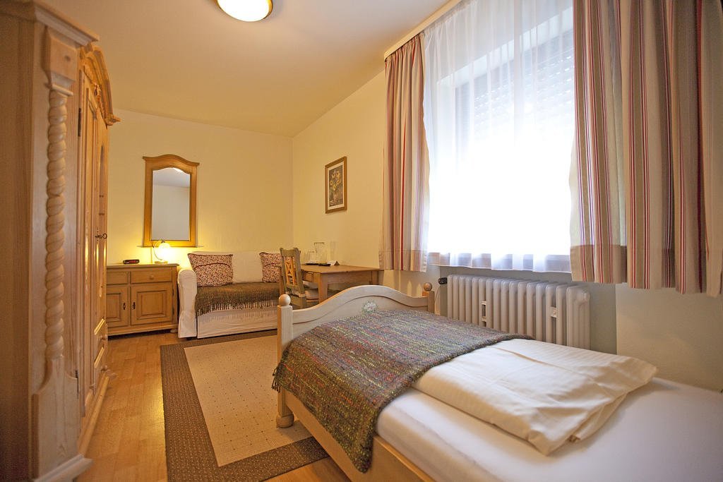 Gaestehaus Guggenberger - last minute hotel in Munich