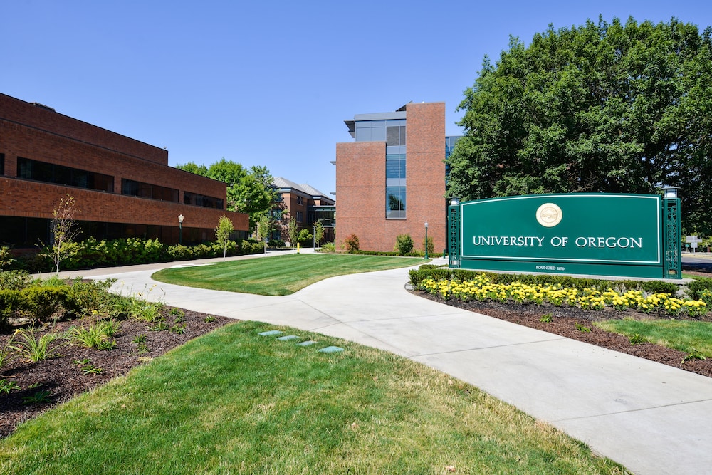 University Inn & Suites - photo 40