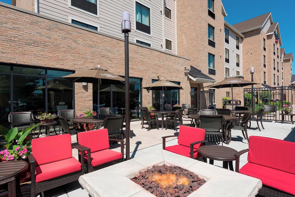 TownePlace Suites by Marriott Joliet South - photo 32