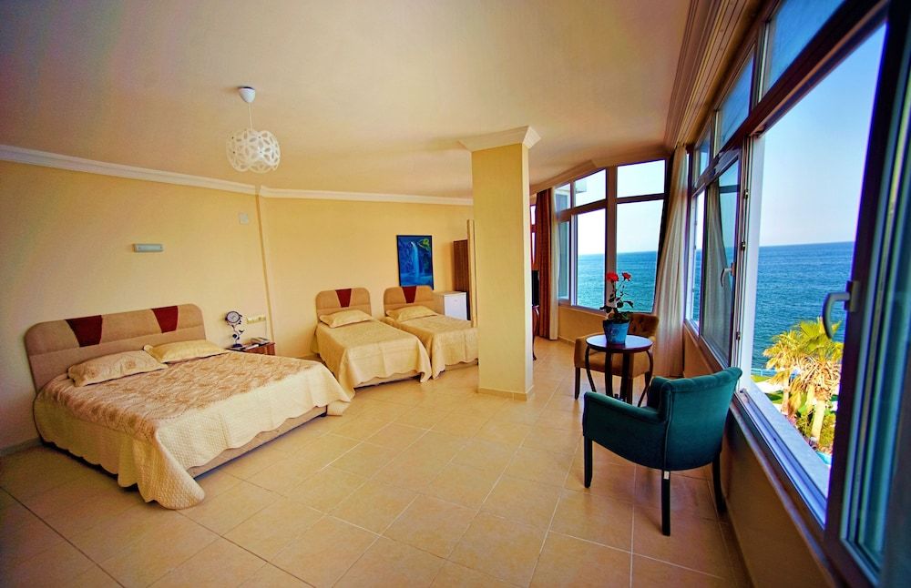 Veran Hotel Beach Club Restaurant in Erdemli, Turkey