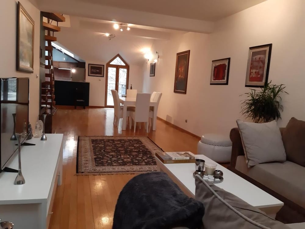Queen's Apartments — 5-Star Luxury Hotel in Belgrade, Serbia