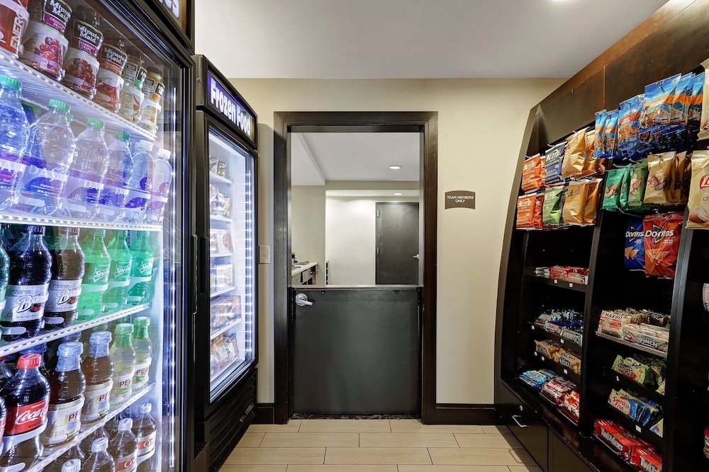 Staybridge Suites Washington D.C. Greenbelt IHG - photo 24