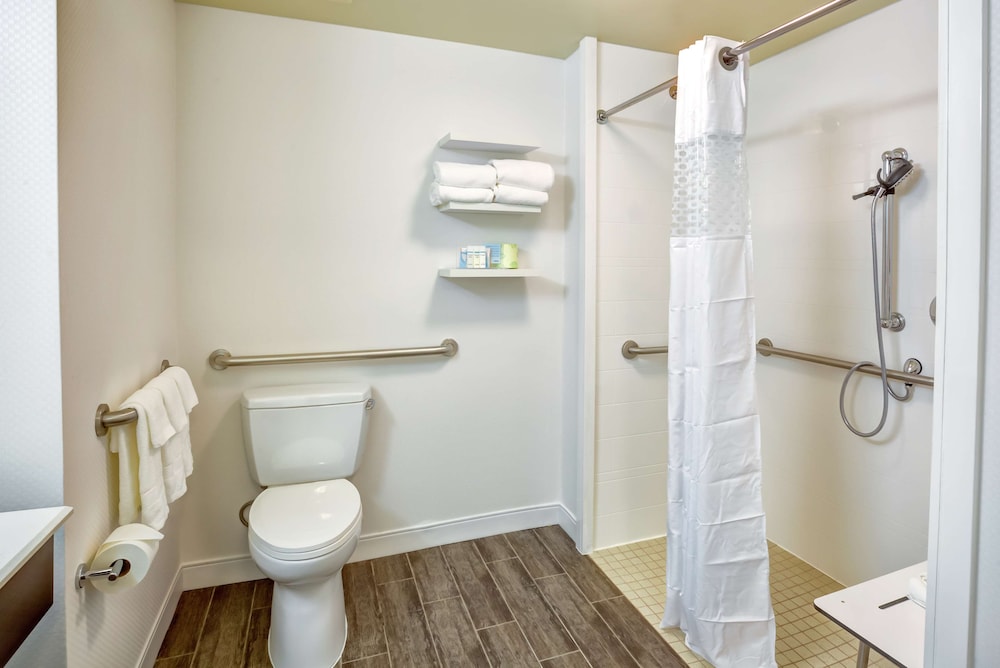 Hampton Inn Boston Norwood - photo 38
