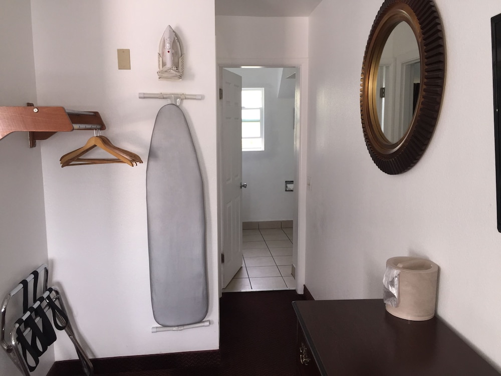 Westward Inn - photo 16