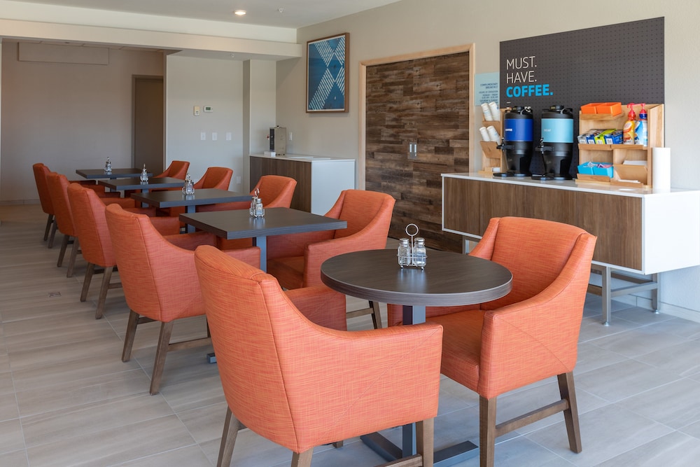 Holiday Inn Express & Sts Englewood Denver South - photo 37