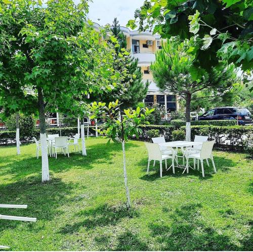 Hotel La Perla - last minute hotel in Shengjin
