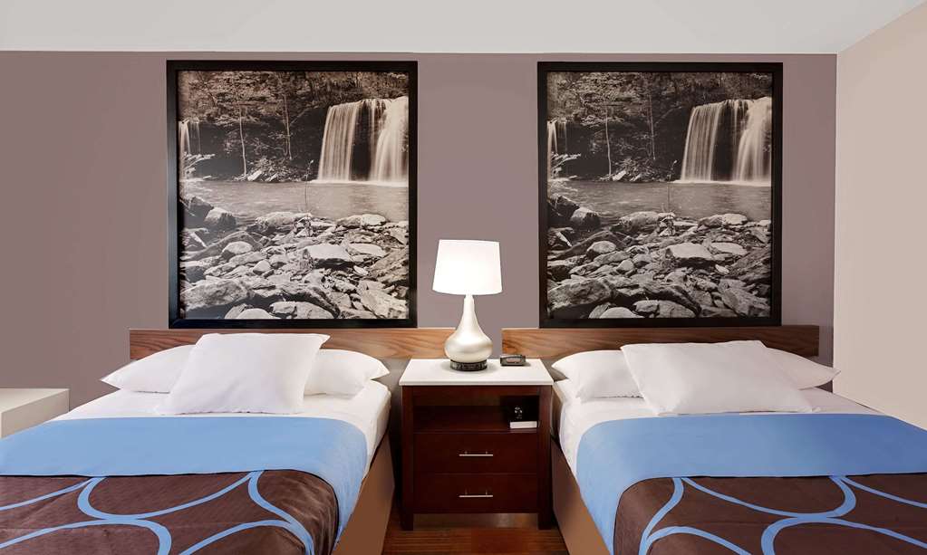 Super 8 by Wyndham Fayetteville - photo 8
