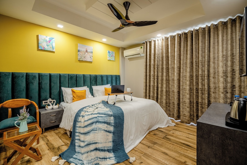 Lime Tree Hotel Medanta - carbon neutral hotel in Gurgaon