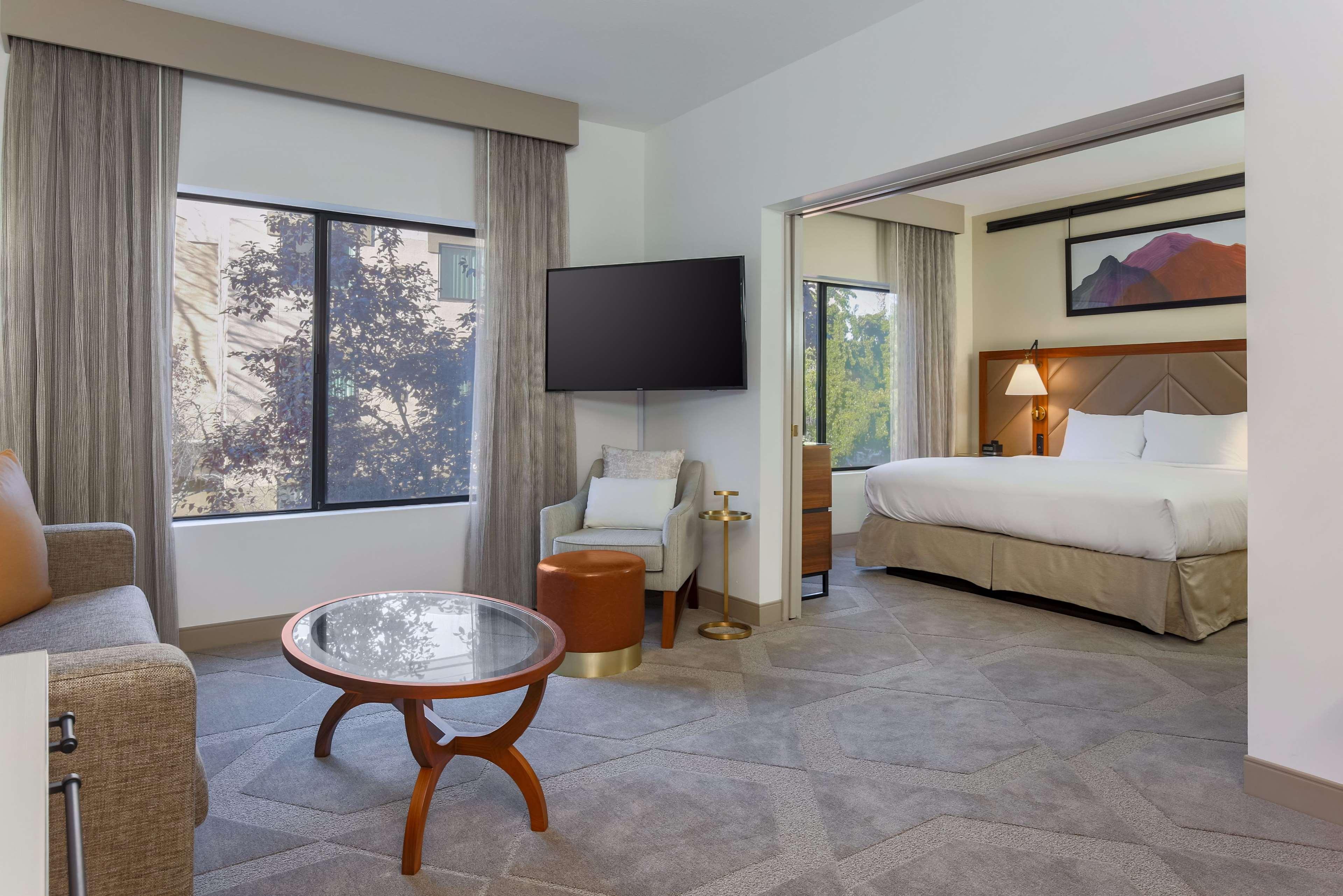DoubleTree Suites by Hilton Sacramento Rancho Cordova - photo 21