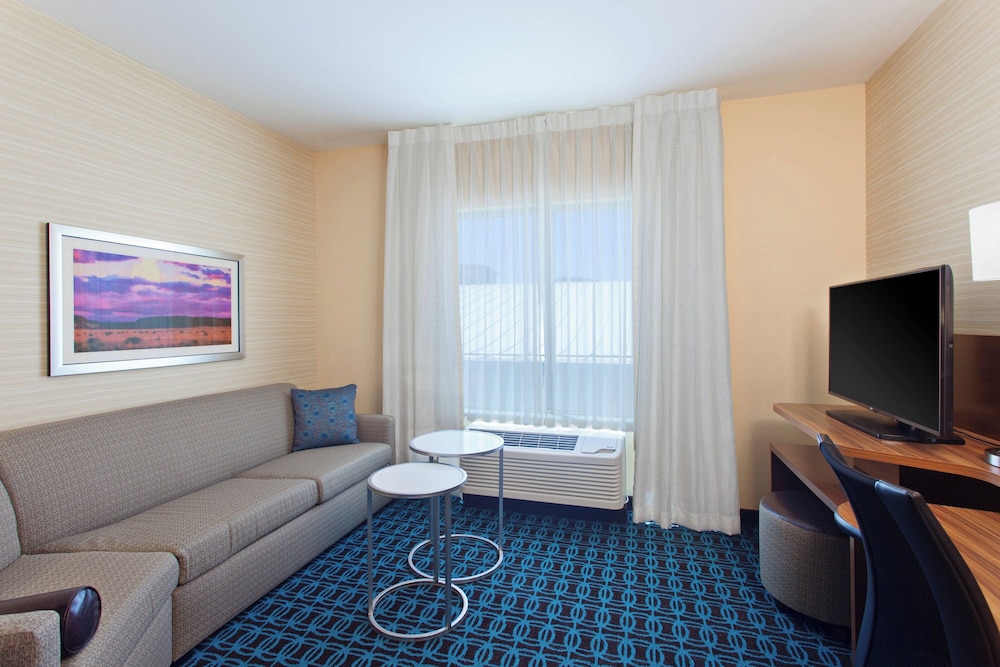 Fairfield Inn & Suites by Marriott Tucumcari - photo 11