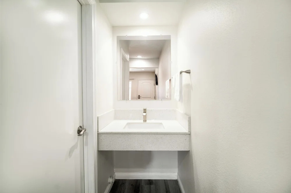 Bell Resort Motel - photo 10