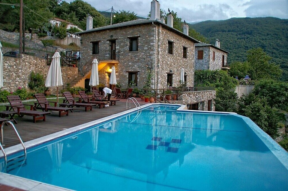 Miression Holiday House — 4-Star Luxury Hotel in Portaria, Greece