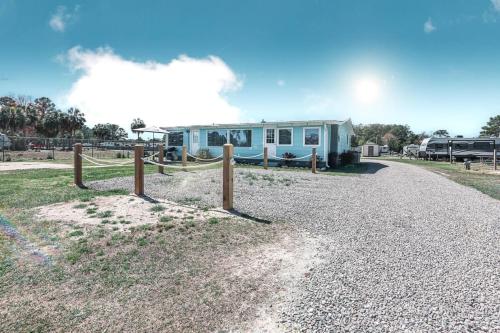 Waterfront Vacation Home near Camp Lejeune — 4-Star Luxury Hotel in Sneads Ferry, United States