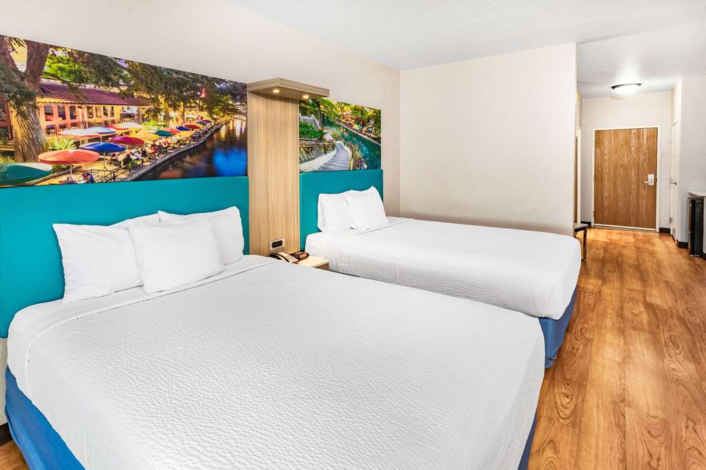 Days Inn & Suites by Wyndham San Antonio near Frost Bank Center - photo 34