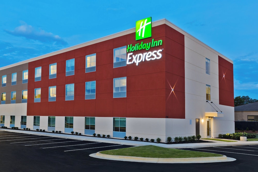 Holiday Inn Express Columbus Northeast - photo 46