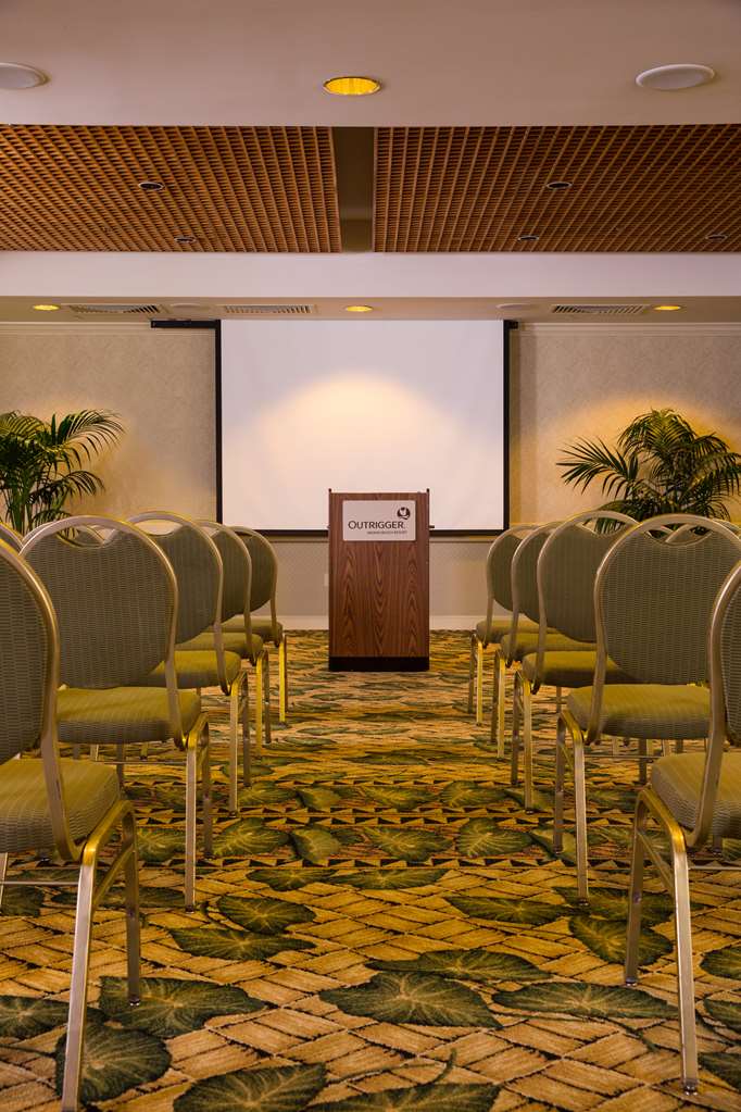 Outrigger Waikiki Beach Resort - photo 43