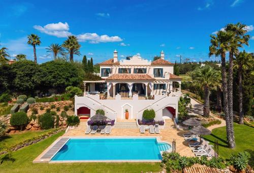 Vila dos Piscos — 4-Star Luxury Hotel in Lagoa, Portugal