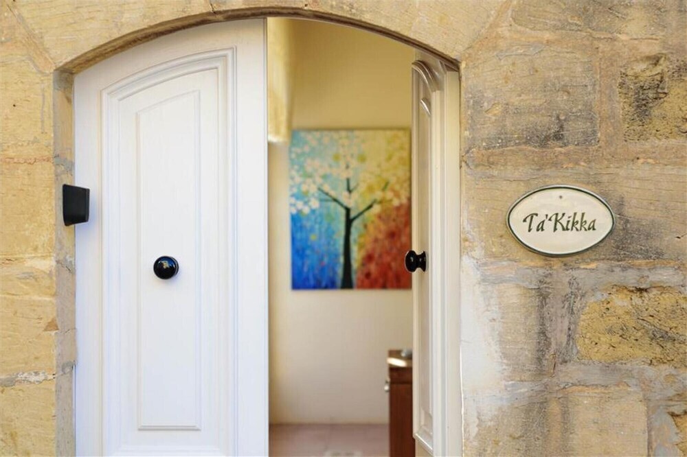 Kikka Holiday Home — 4-Star Luxury Hotel in Xaghra, Malta