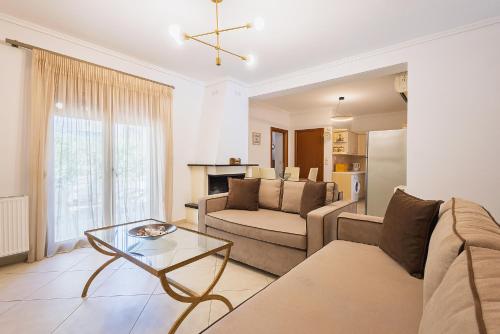 Kallikratia Suites 2 — 4-Star Luxury Hotel in Nea Kallikrateia, Greece