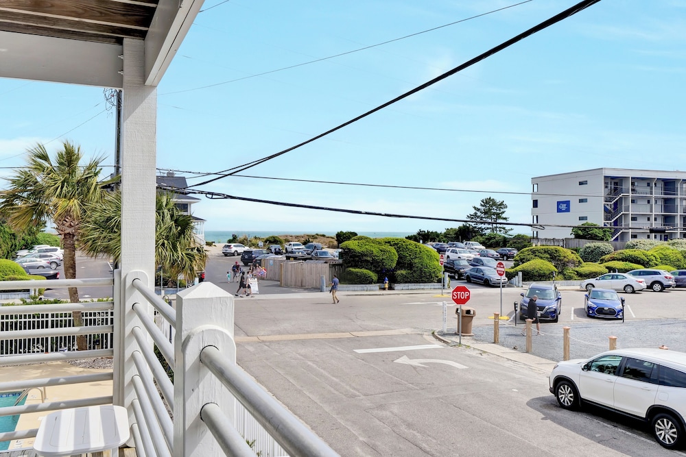 Sandpeddler Inn & Suites - photo 311