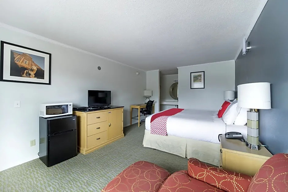Gordon Highway Inn - photo 11